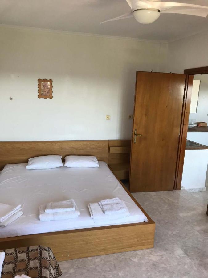 Great First Floor Appartment With View Nea Kallikrateia 외부 사진