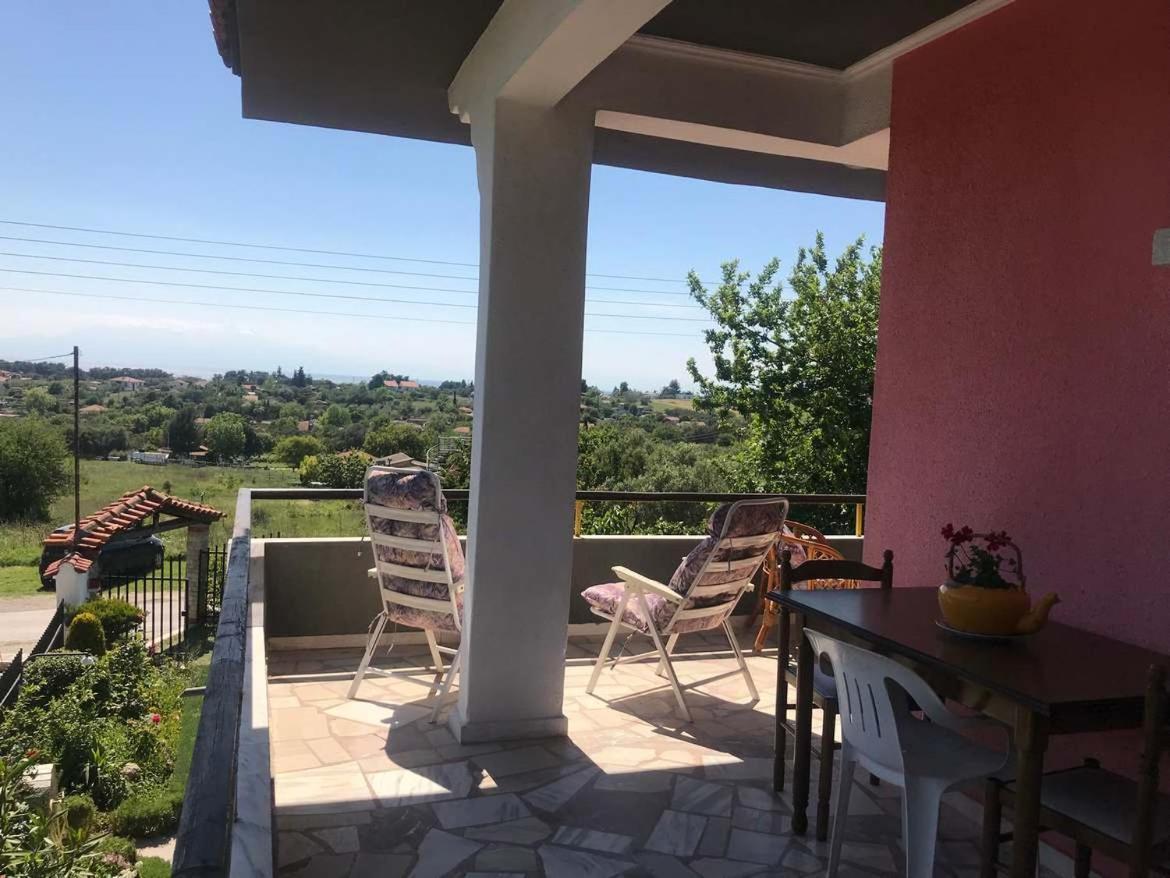 Great First Floor Appartment With View Nea Kallikrateia 외부 사진